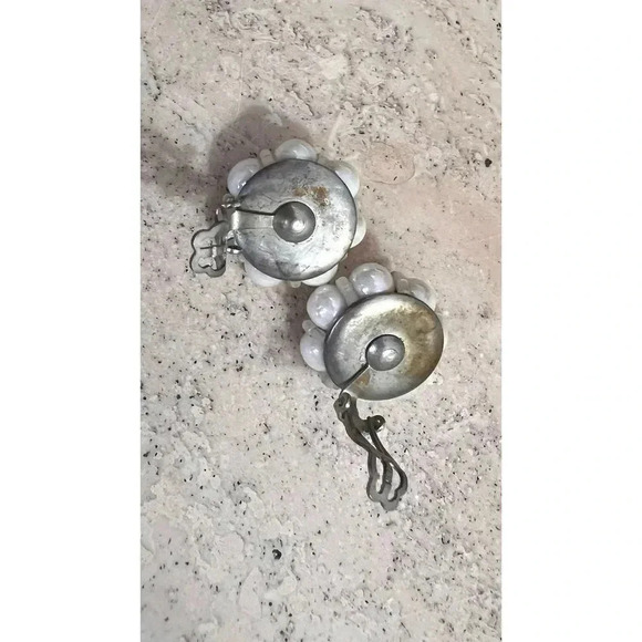 Vintage Womens Irredentist Multi-Strand Pearl Necklace and Earrings Set Jewelry - Picture 9 of 13